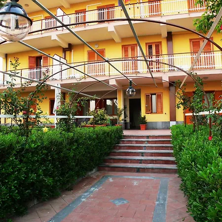 Hotel Il Conte Dell'Etna-3